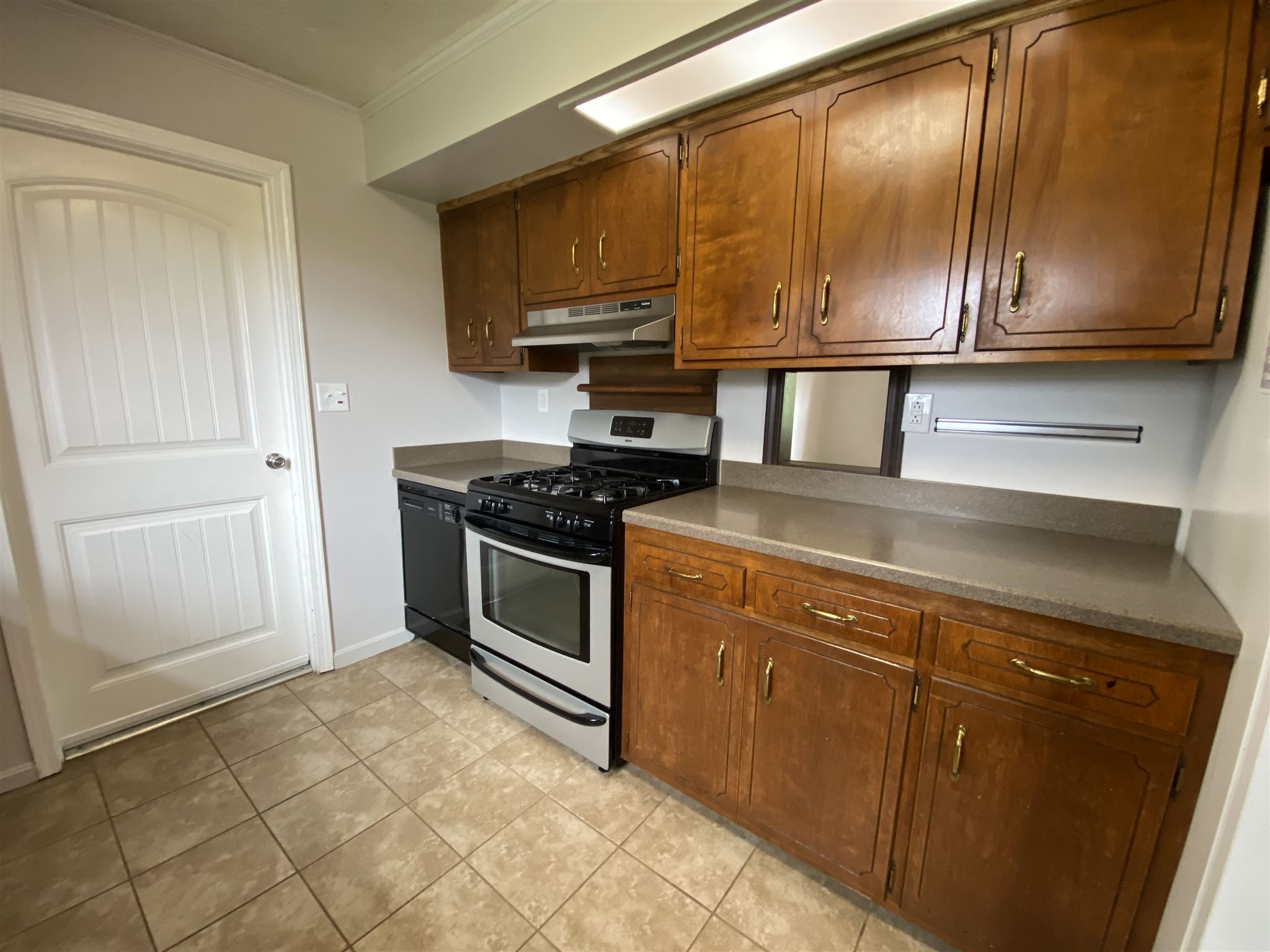 749 Twin Pond Road Bedford, IN 47421 - Photo 8 of 22