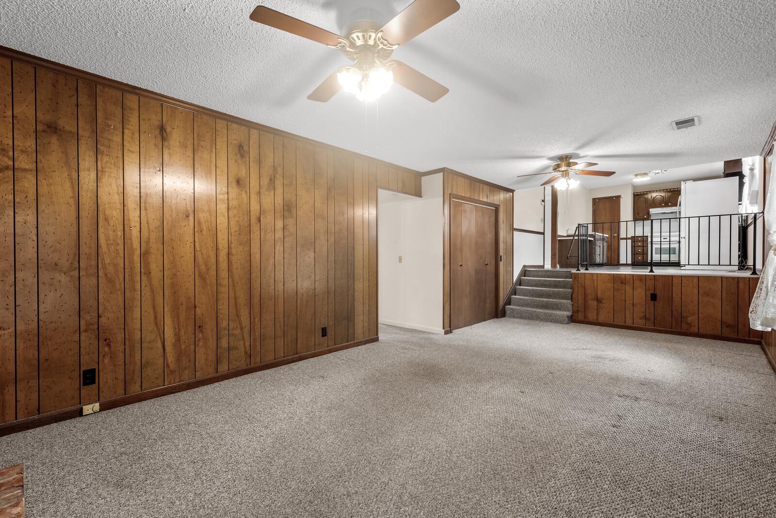 3352 Country Way Road Antioch, TN 37013 - Photo 9 of 26 an empty room with closet and windows