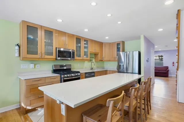 $6,400 | 231 East 110th Street, Unit 1 | East Harlem