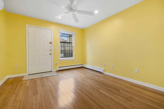 $6,400 | 231 East 110th Street, Unit 1 | East Harlem