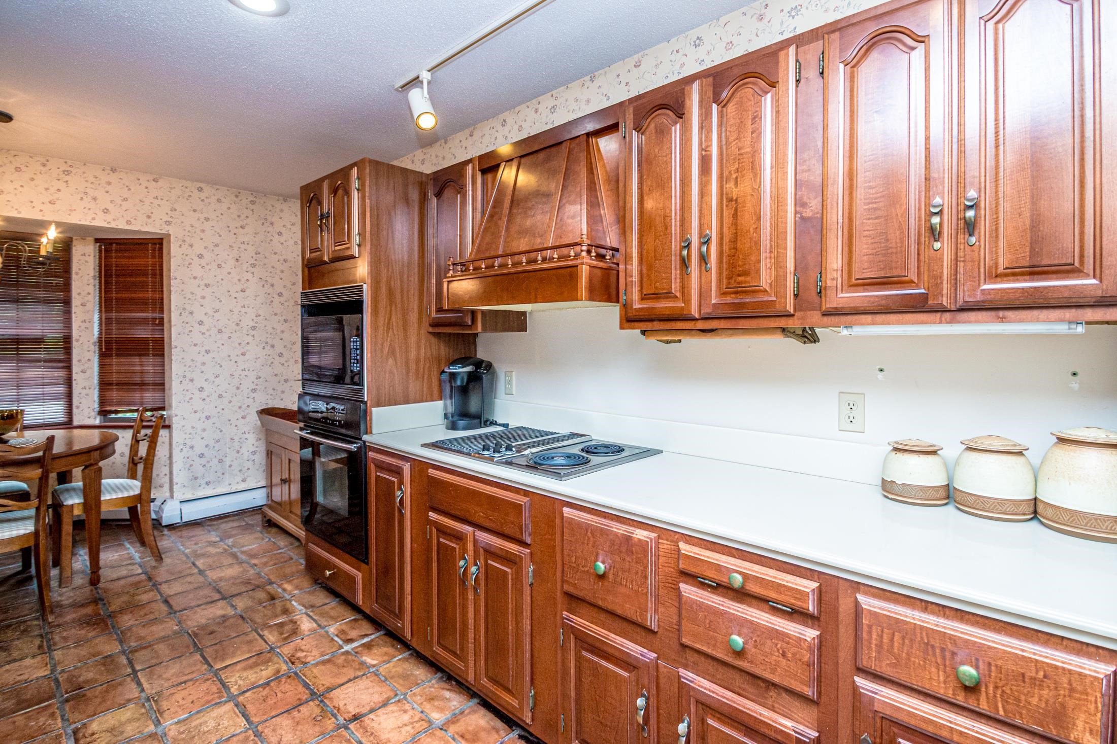 45 Wildflower Trail, Unit 9 Conway, NH 03860 - Photo 11 of 42