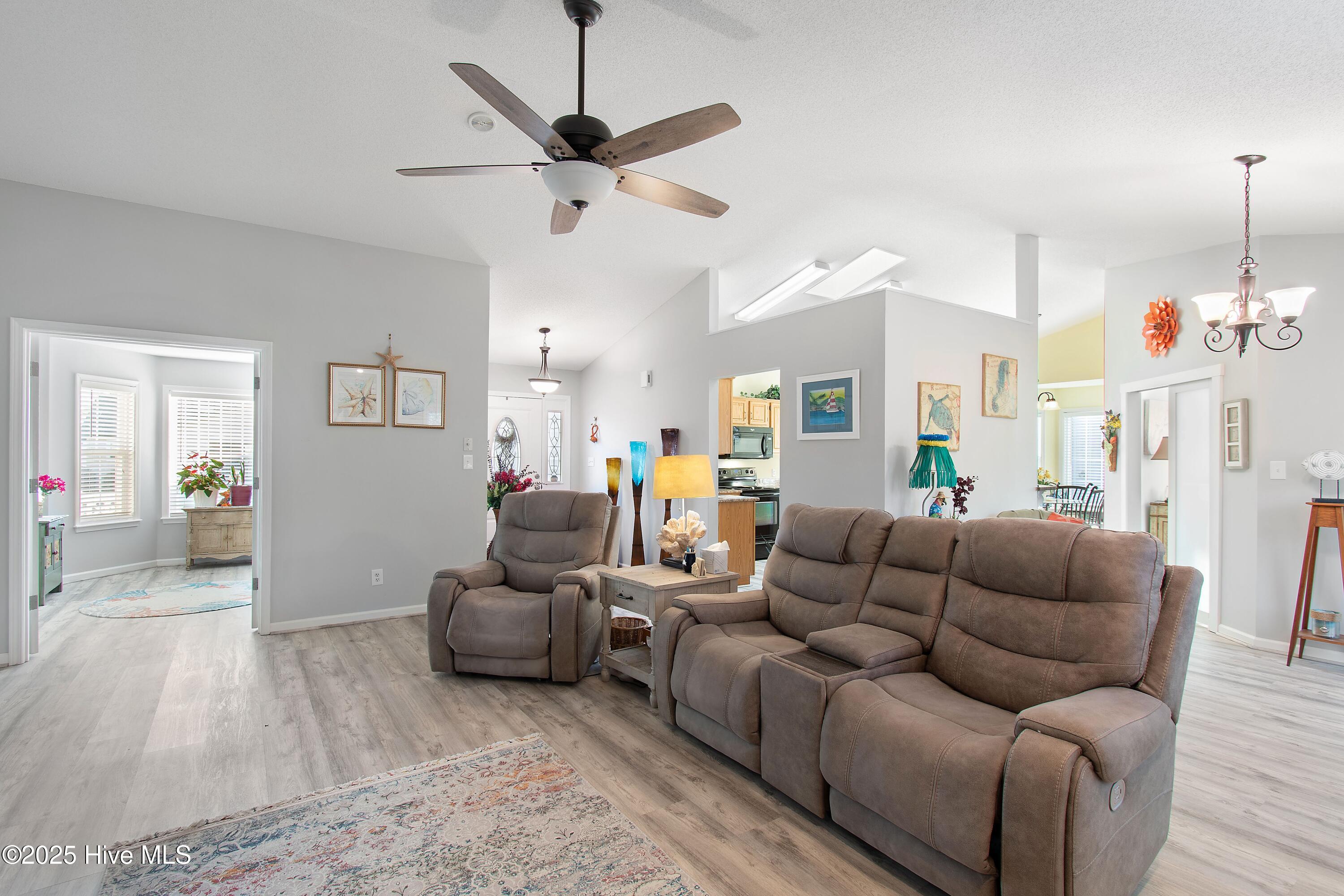 445 Deer Path Calabash, NC 28467 - Photo 8 of 37 Living room