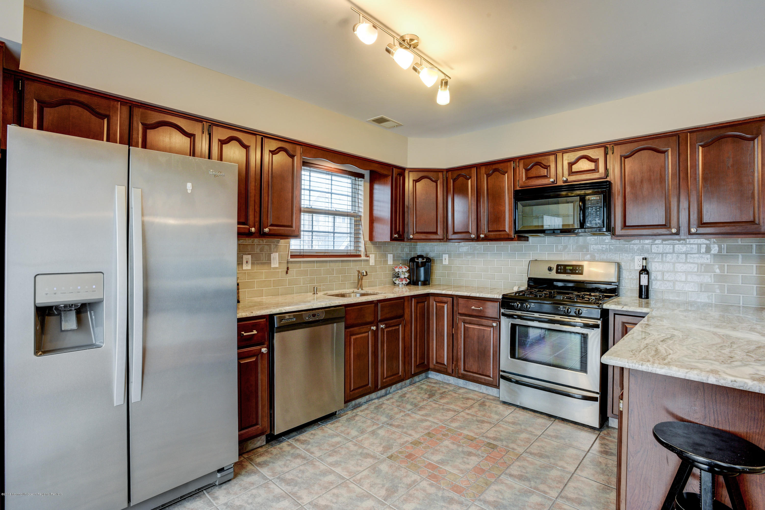 5 Oxford Road Holmdel, NJ 07733 - Photo 12 of 30 012_Kitchen