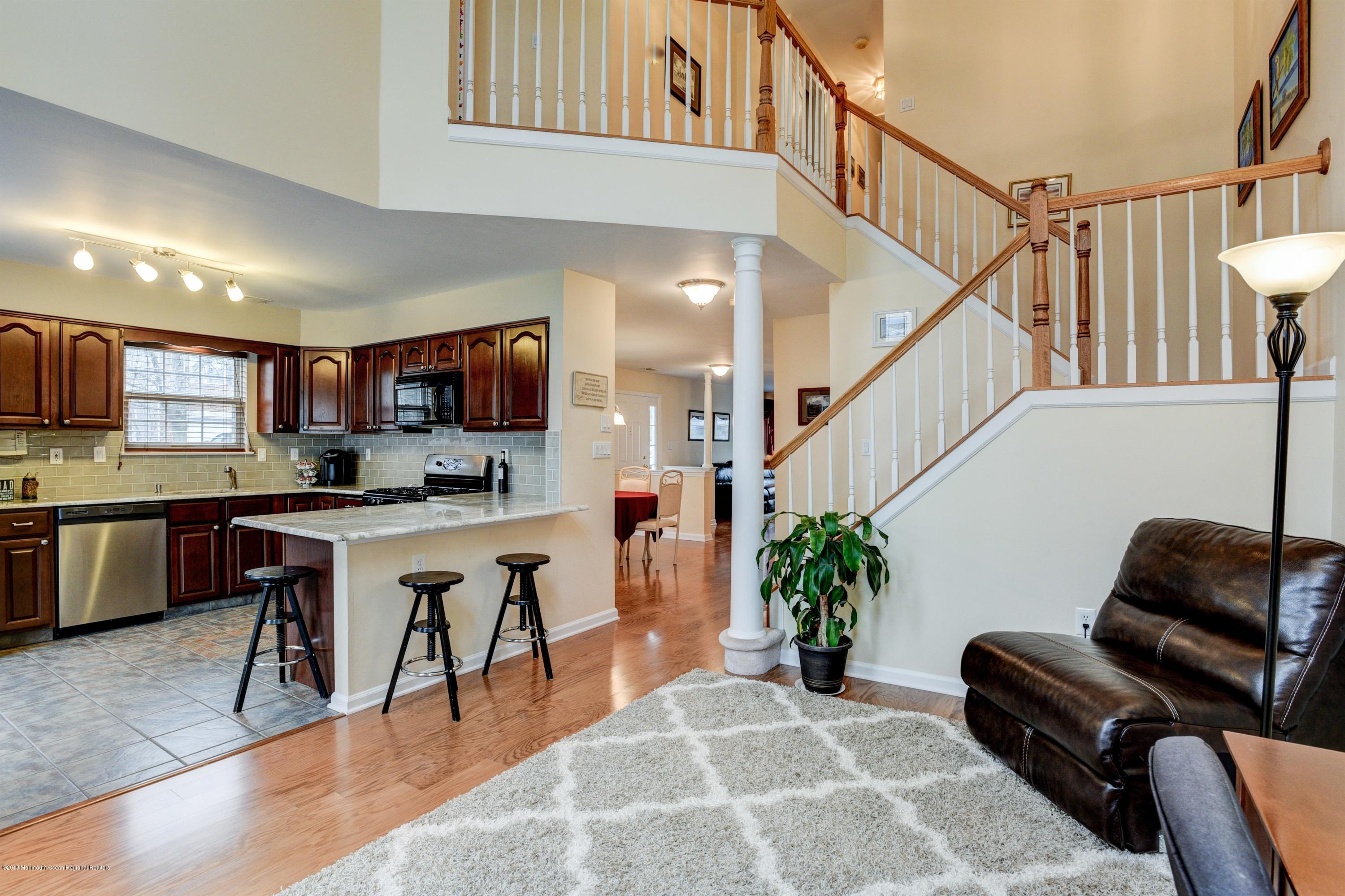 5 Oxford Road Holmdel, NJ 07733 - Photo 15 of 30 015_Family Room