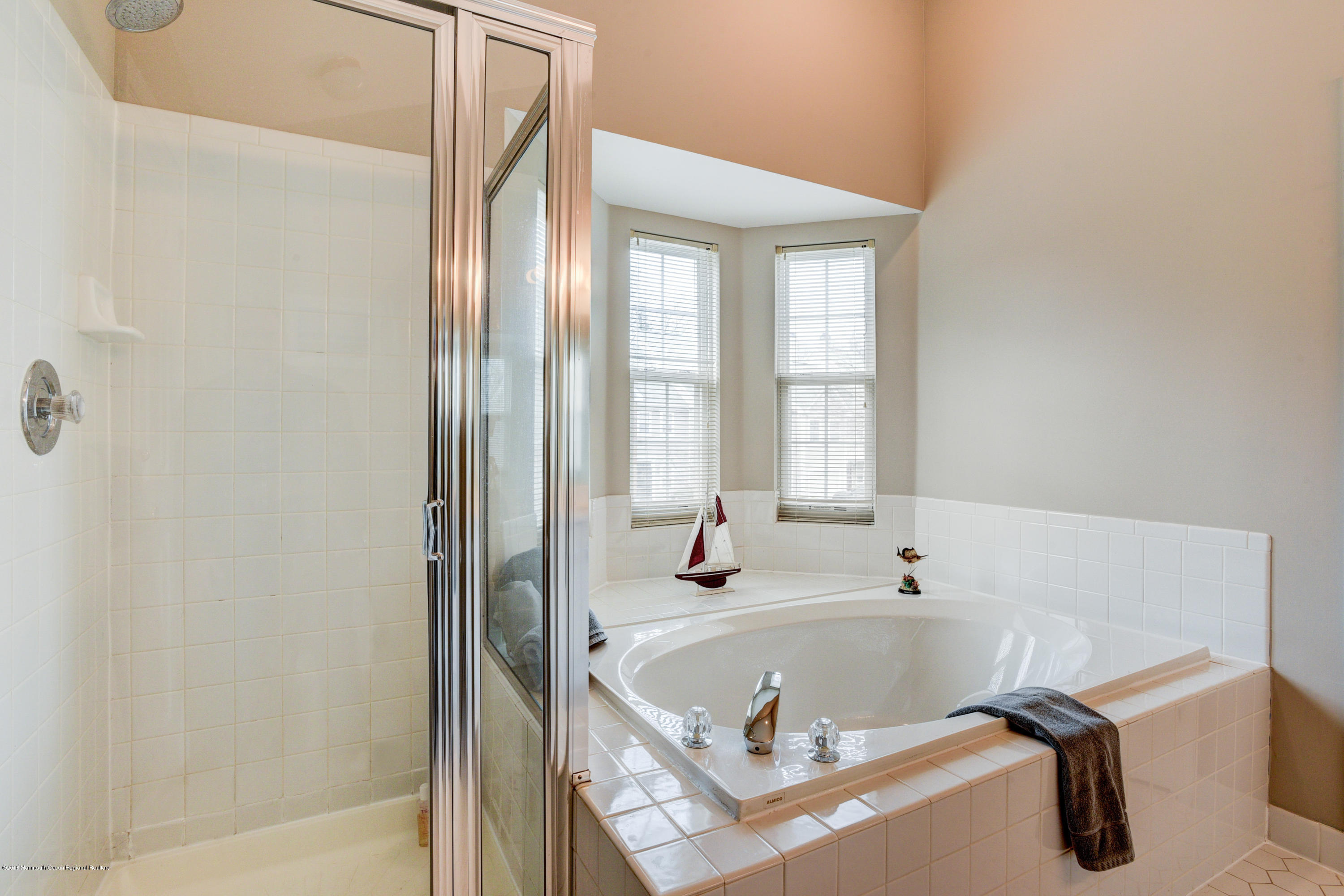 5 Oxford Road Holmdel, NJ 07733 - Photo 26 of 30 026_Master Bathroom