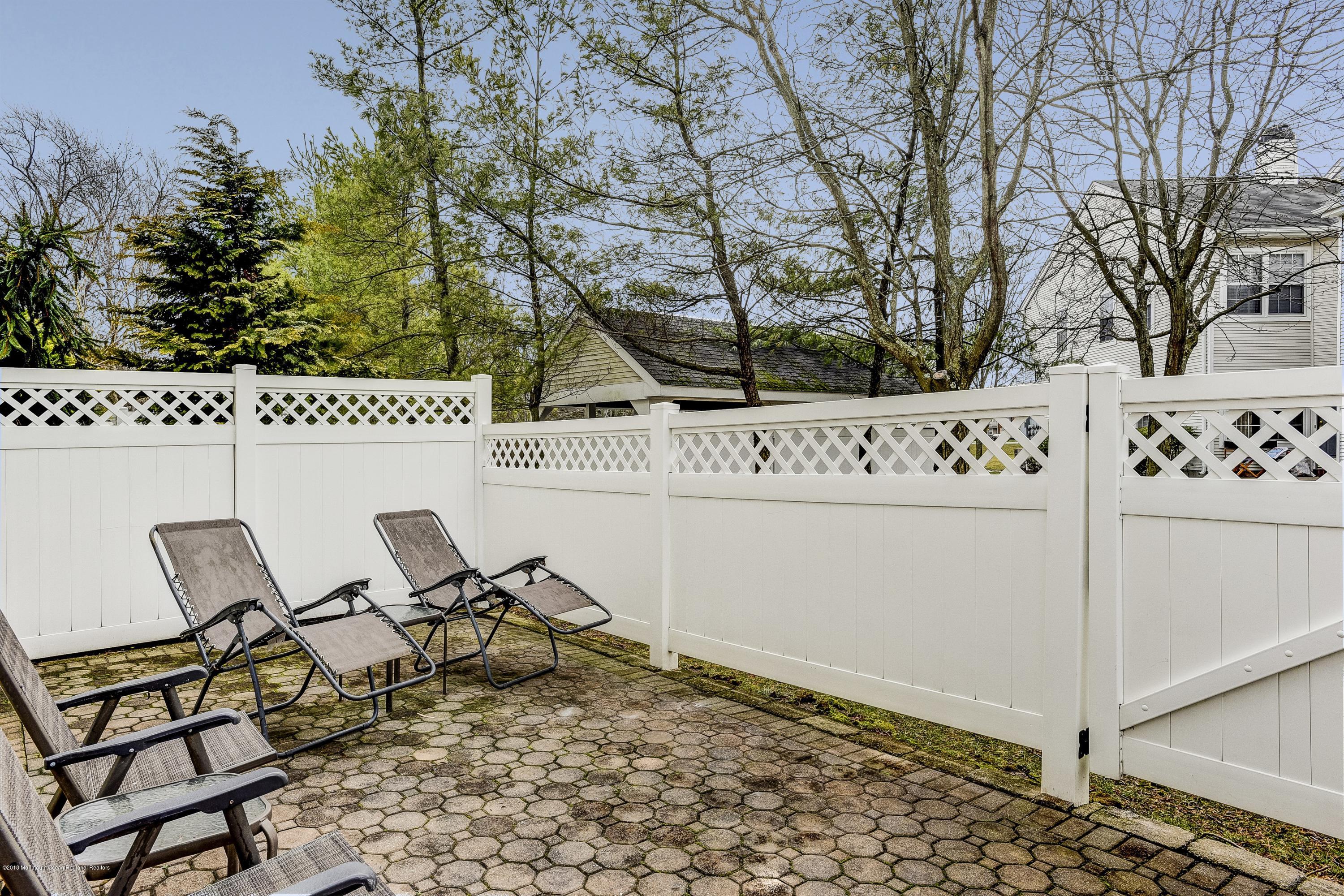 5 Oxford Road Holmdel, NJ 07733 - Photo 27 of 30 027_Patio