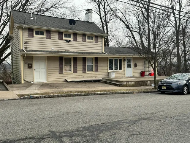 $1,600 | 223 William Street, Unit 2, Boonton, NJ 07005