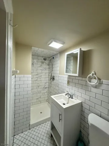 $1,600 | 223 William Street, Unit 2, Boonton, NJ 07005