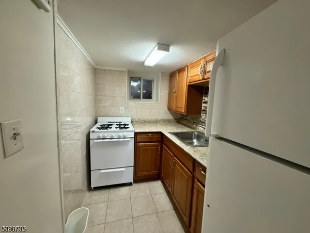 $1,600 | 223 William Street, Unit 2, Boonton, NJ 07005