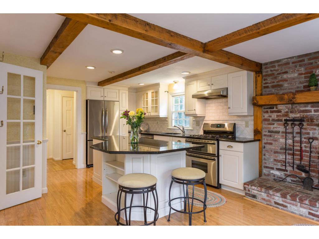 724 Exeter Road Hampton, NH 03842 - Photo 6 of 35