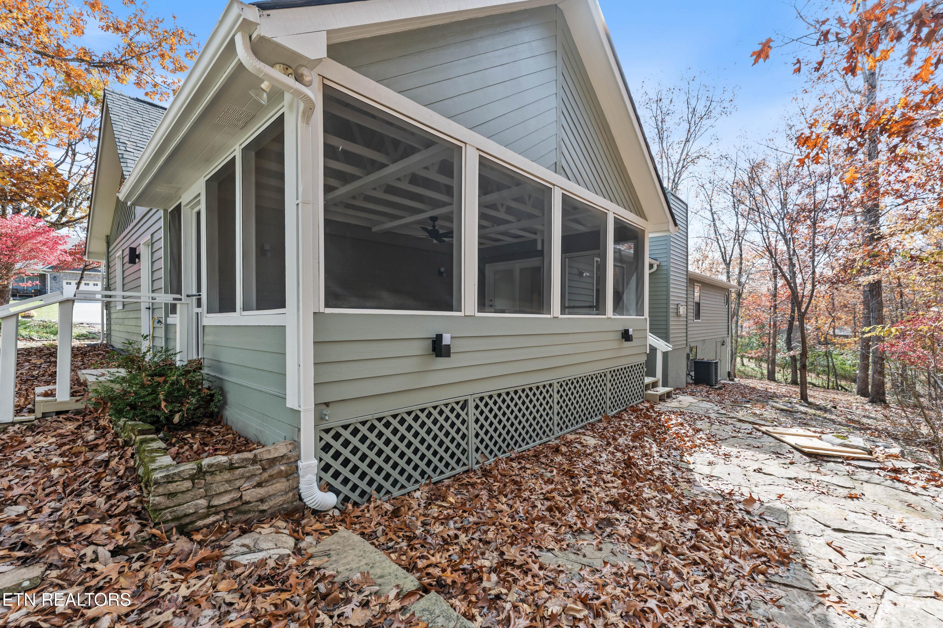 164 Greenwood Road Crossville, TN 38558 - Photo 8 of 41 164 Green Wood Road