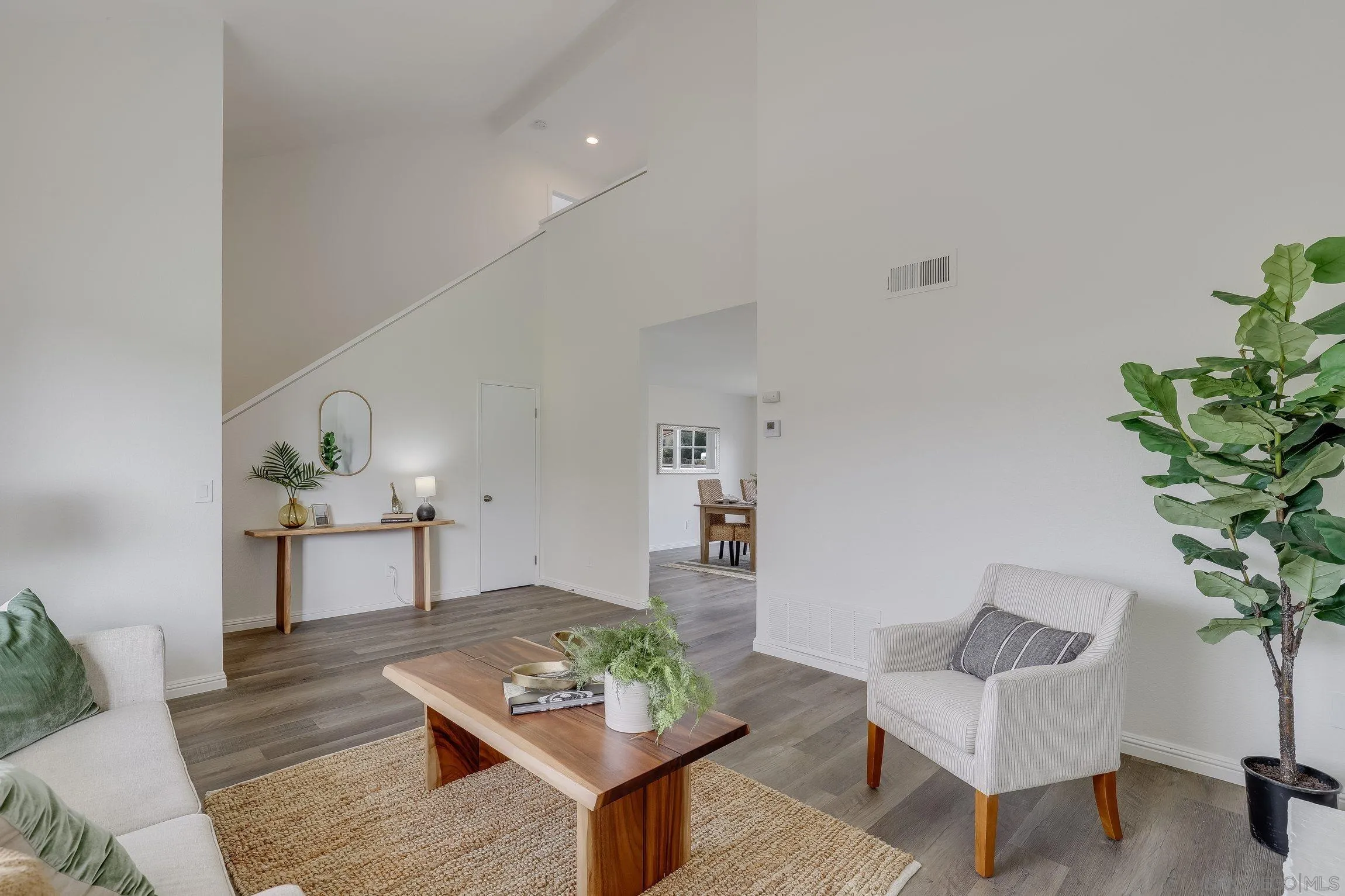 2305 Peppermint Lane Lemon Grove, CA 91945 - Photo 4 of 25