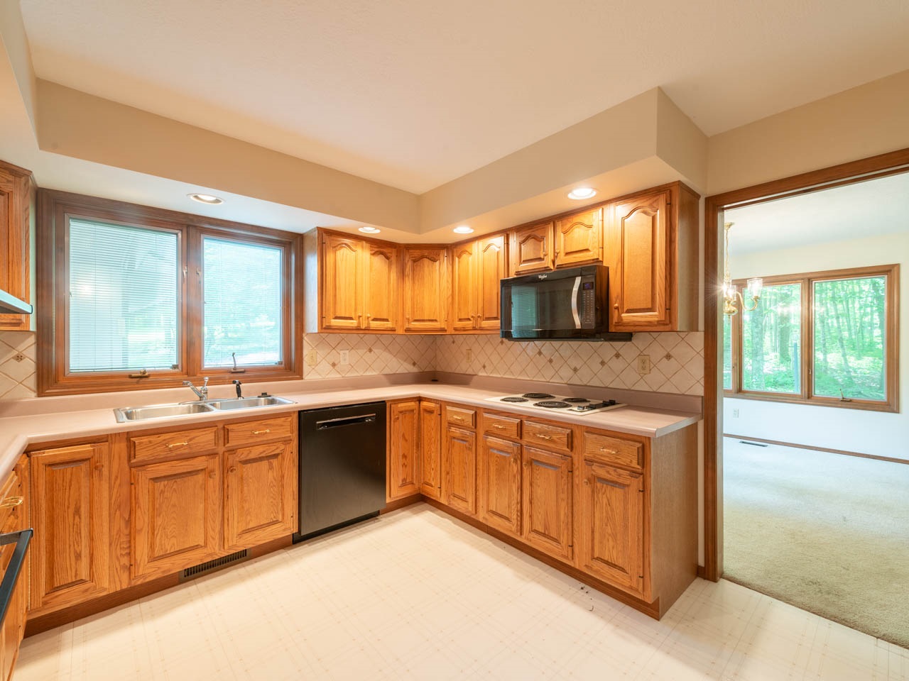 388 East Smithville Road Bloomington, IN 47401 - Photo 11 of 36 Gallery Image 11