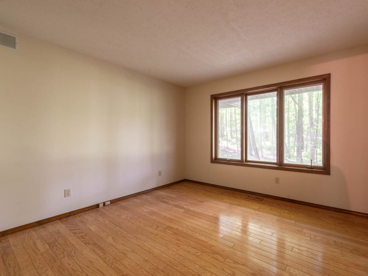 388 East Smithville Road Bloomington, IN 47401 - Photo 22 of 36 Gallery Image 22