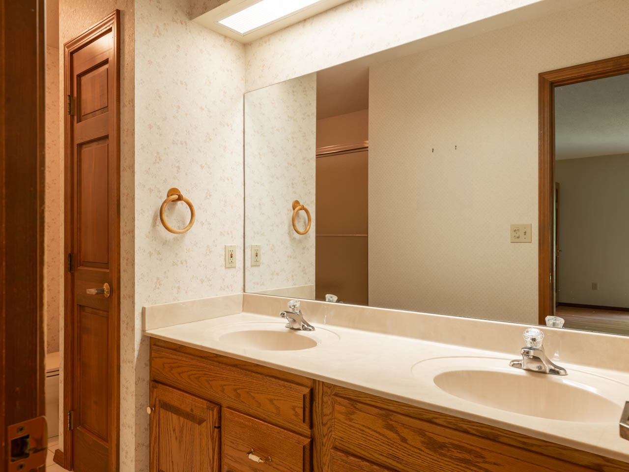 388 East Smithville Road Bloomington, IN 47401 - Photo 27 of 36 Gallery Image 27