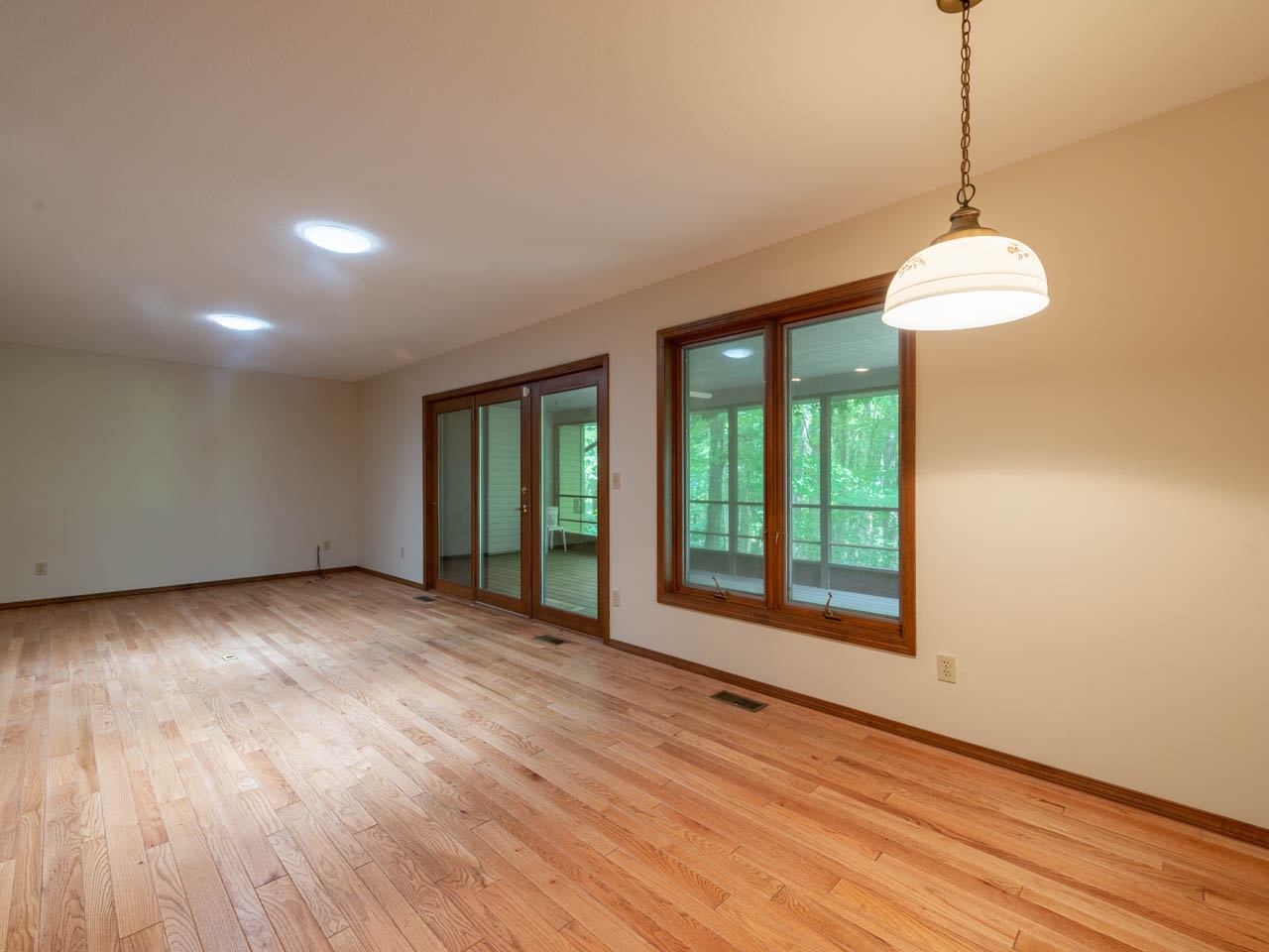 388 East Smithville Road Bloomington, IN 47401 - Photo 6 of 36 Gallery Image 6
