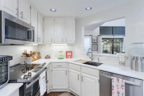 $2,750 | 5950 Lindenshire Lane, Unit 101, Dallas, TX 75230