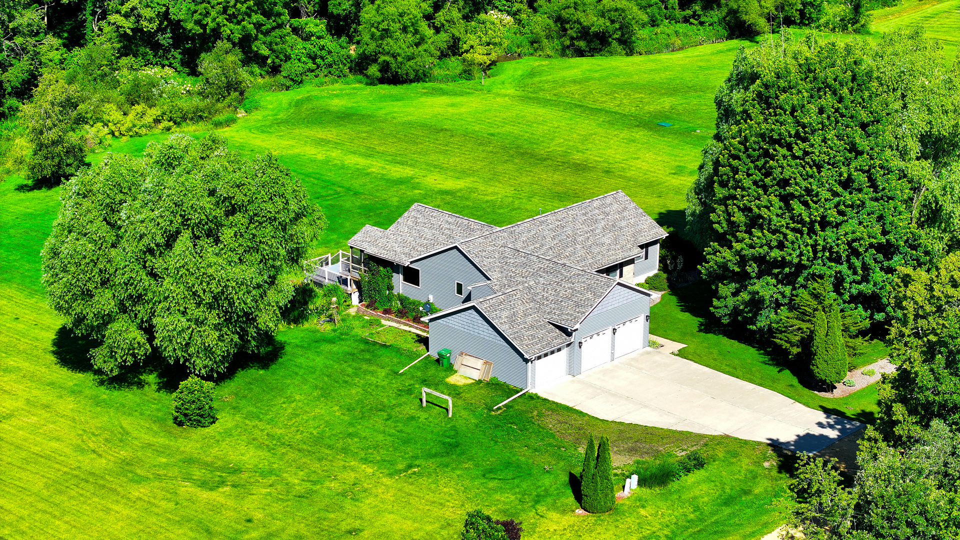 681 West Deer Creek Road Clinton, IA 52732 - Photo 42 of 51