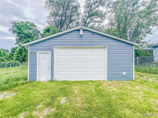 $78,900 | 522 Lagro Avenue, St. Louis, MO 63125
