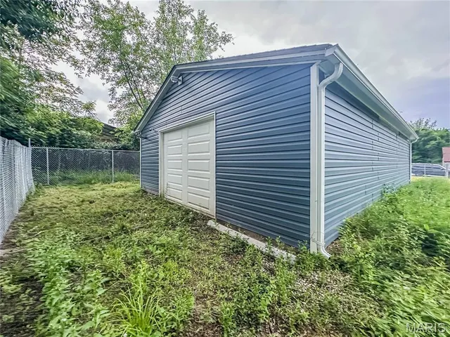 $78,900 | 522 Lagro Avenue, St. Louis, MO 63125