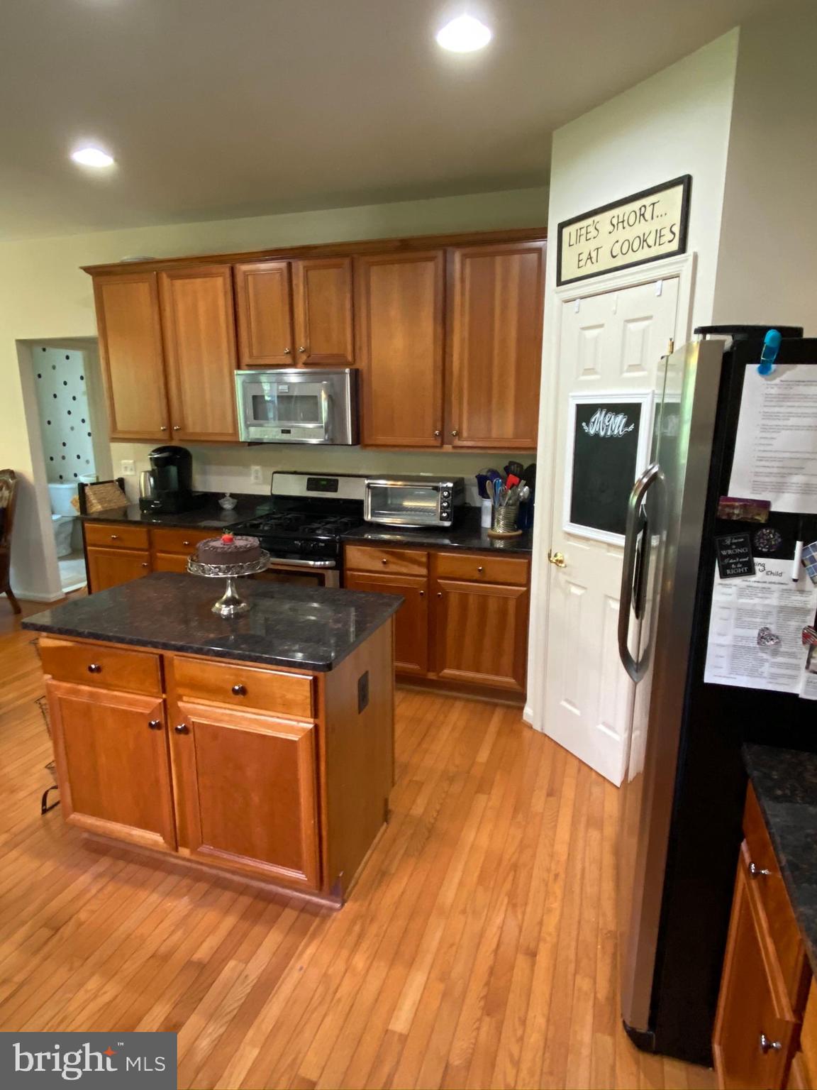 2632 Cast Off Loop Woodbridge, VA 22191 - Photo 15 of 120 Second Refrigerator in Garage for Drinks!