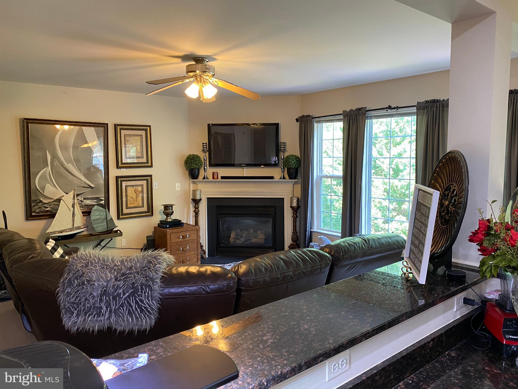 2632 Cast Off Loop Woodbridge, VA 22191 - Photo 22 of 120 Warm and Inviting!