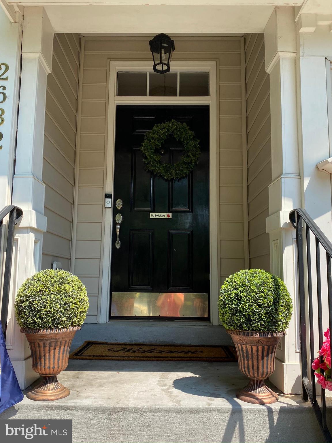 2632 Cast Off Loop Woodbridge, VA 22191 - Photo 4 of 120 Restoration Hardware Charmer!