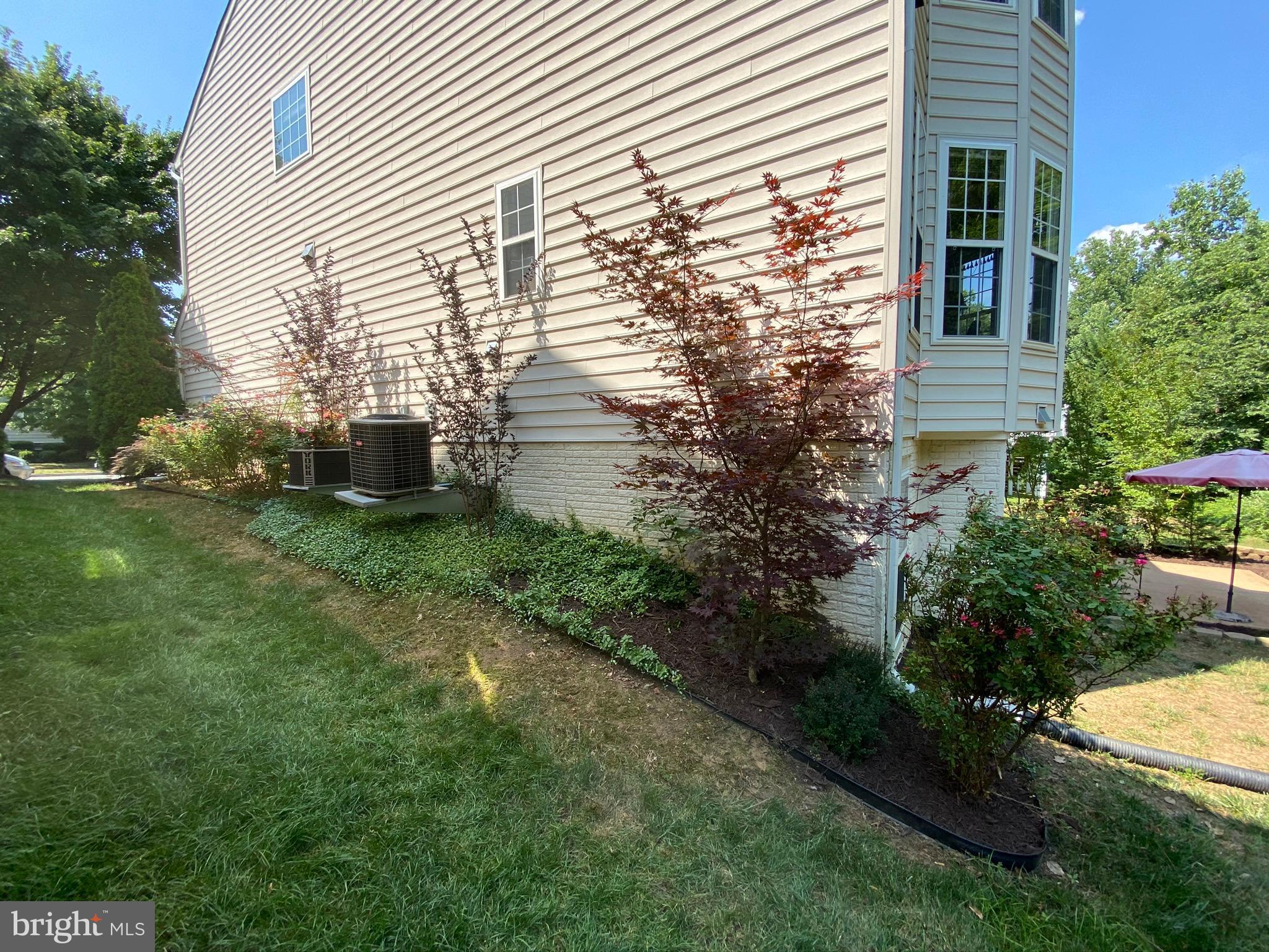2632 Cast Off Loop Woodbridge, VA 22191 - Photo 78 of 120 Custom Landscaping! Crepe Myrtles!