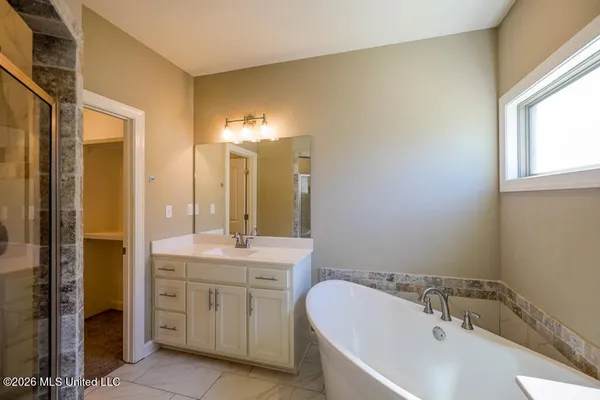 $378,000 | 1716 Lia Lane, Southaven, MS 38672