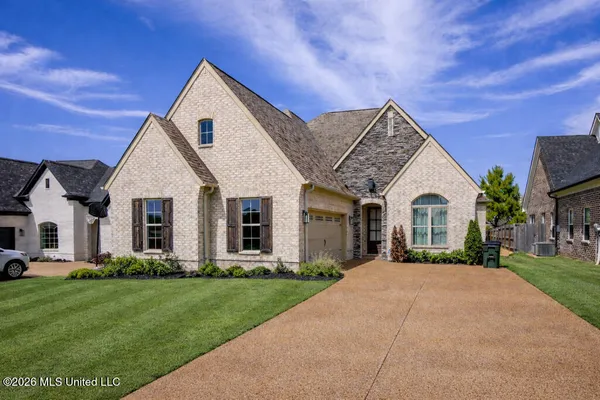 $378,000 | 1716 Lia Lane, Southaven, MS 38672