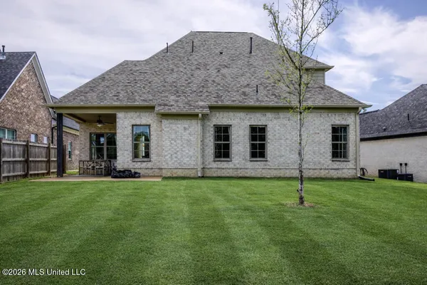 $378,000 | 1716 Lia Lane, Southaven, MS 38672