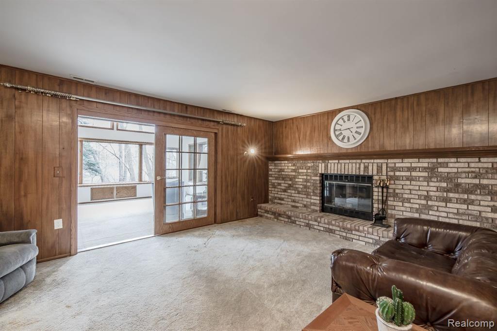 5126 Old Cove Road Clarkston, MI 48346 - Photo 15 of 46 Gallery Image 15