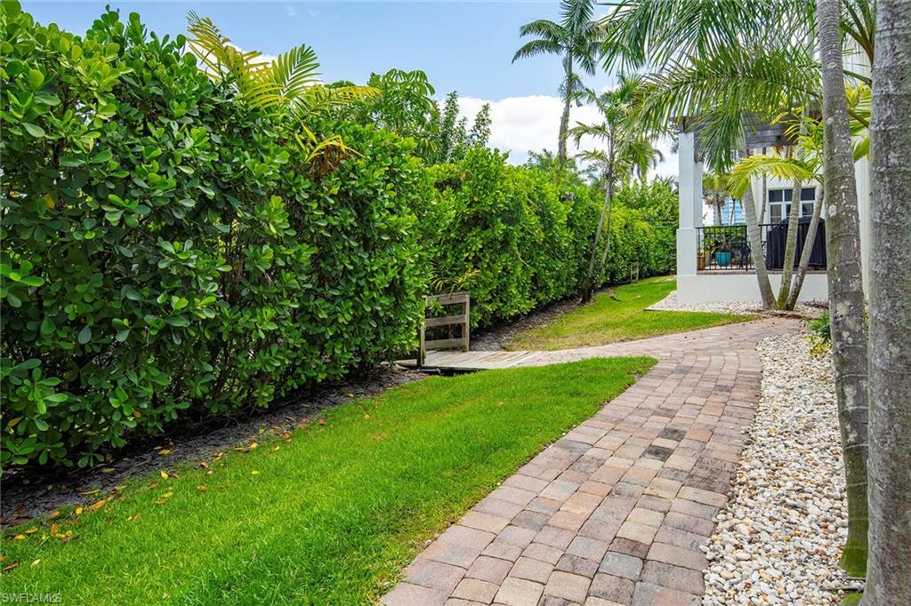 1603 Curlew Avenue, Unit 1603 Naples, FL 34102 - Photo 39 of 45