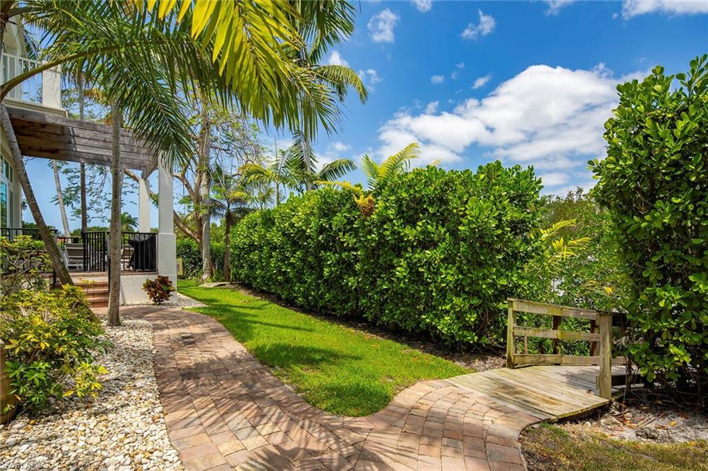 1603 Curlew Avenue, Unit 1603 Naples, FL 34102 - Photo 40 of 45