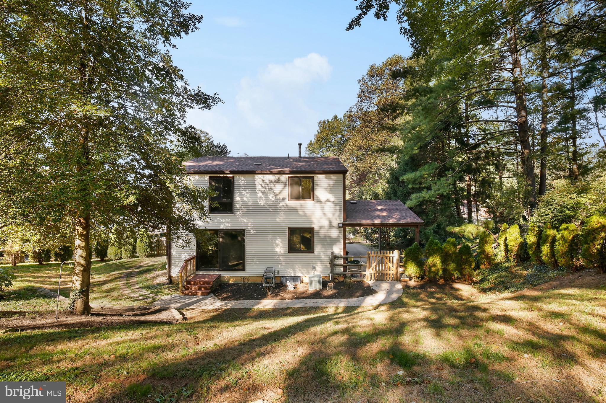 10921 Howland Drive Reston, VA 20191 - Photo 27 of 30 Exterior (Rear)