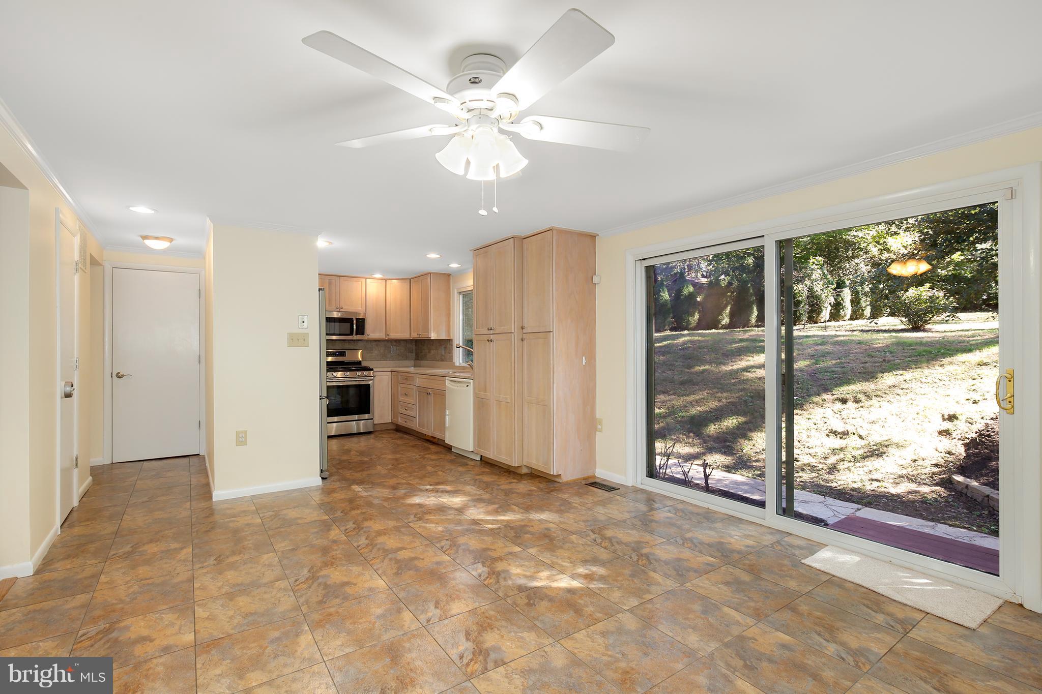 10921 Howland Drive Reston, VA 20191 - Photo 9 of 30 Interior (General)