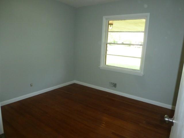 843 Park Road Anderson, IN 46011 - Photo 8 of 18 Gallery Image 8