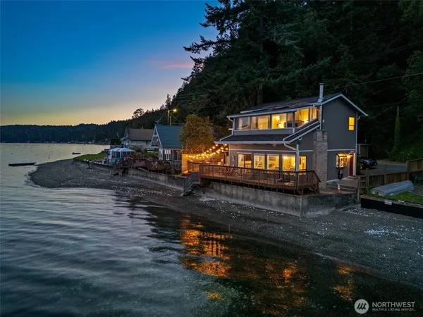$849,999 | 9661 Northeast North Shore Road, Belfair, WA 98528