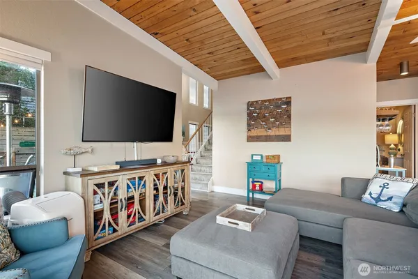 $849,999 | 9661 Northeast North Shore Road, Belfair, WA 98528