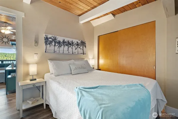 $849,999 | 9661 Northeast North Shore Road, Belfair, WA 98528