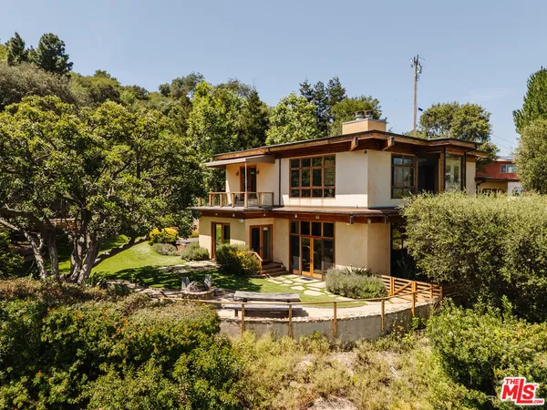 $3,500,000 | 665 Sky Line Trail, Topanga, CA 90290