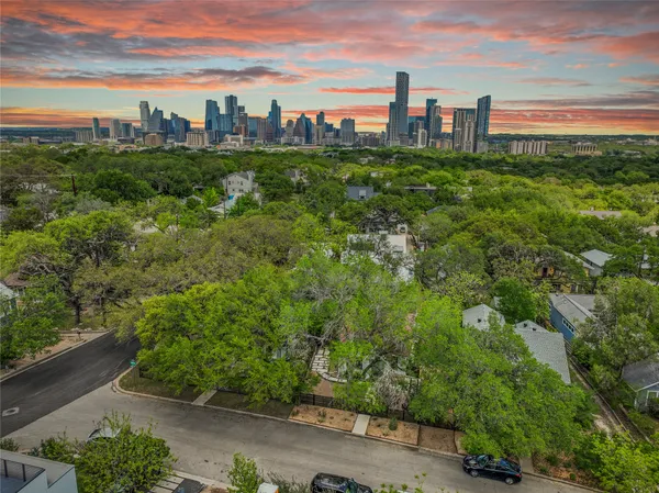 $1,050,000 | 502 East Mary Street, Austin, TX 78704