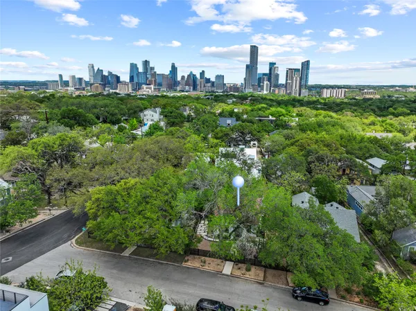 $1,050,000 | 502 East Mary Street, Austin, TX 78704