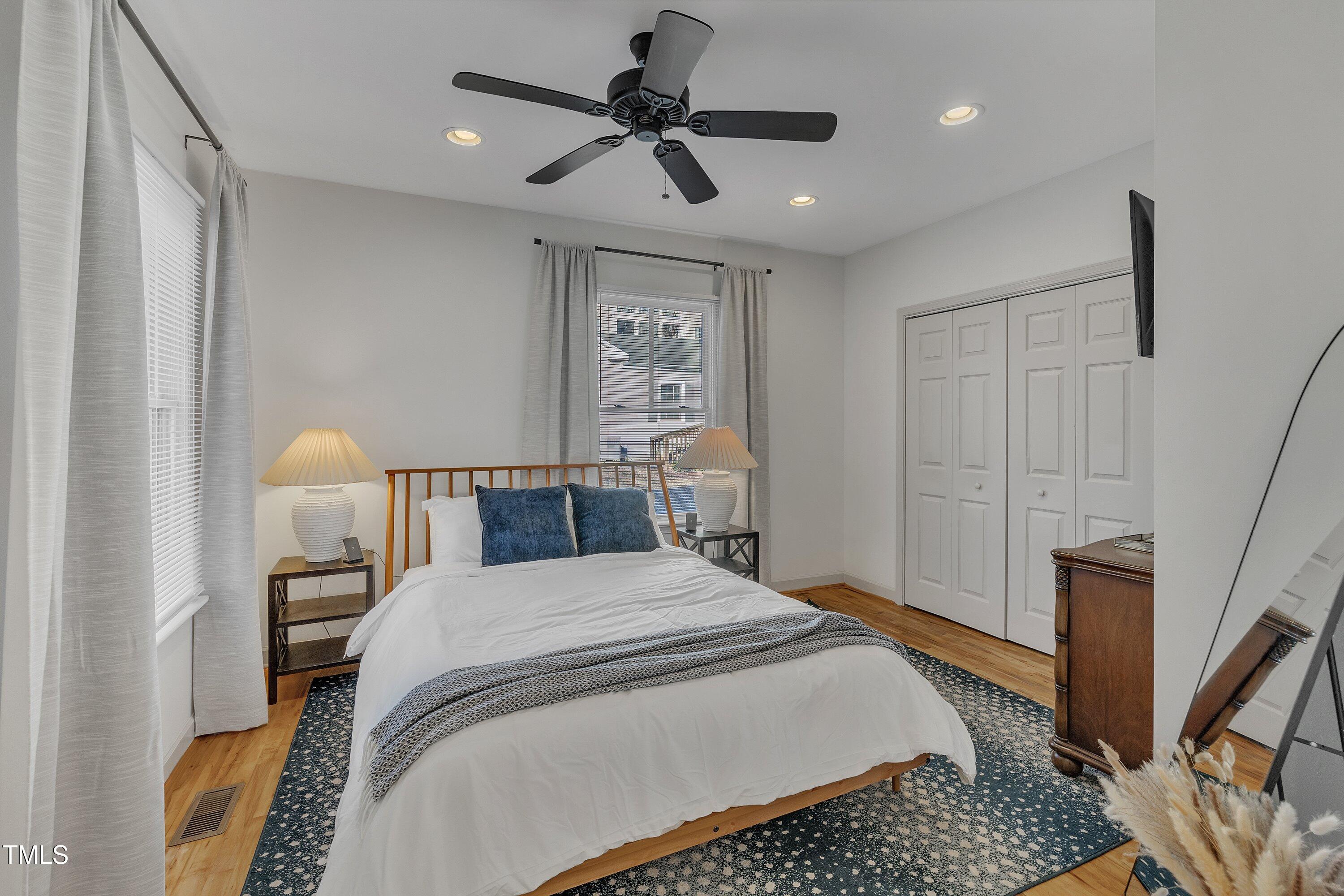 810 Brooklyn Street Raleigh, NC 27605 - Photo 52 of 70 13-812 Brooklyn St-8