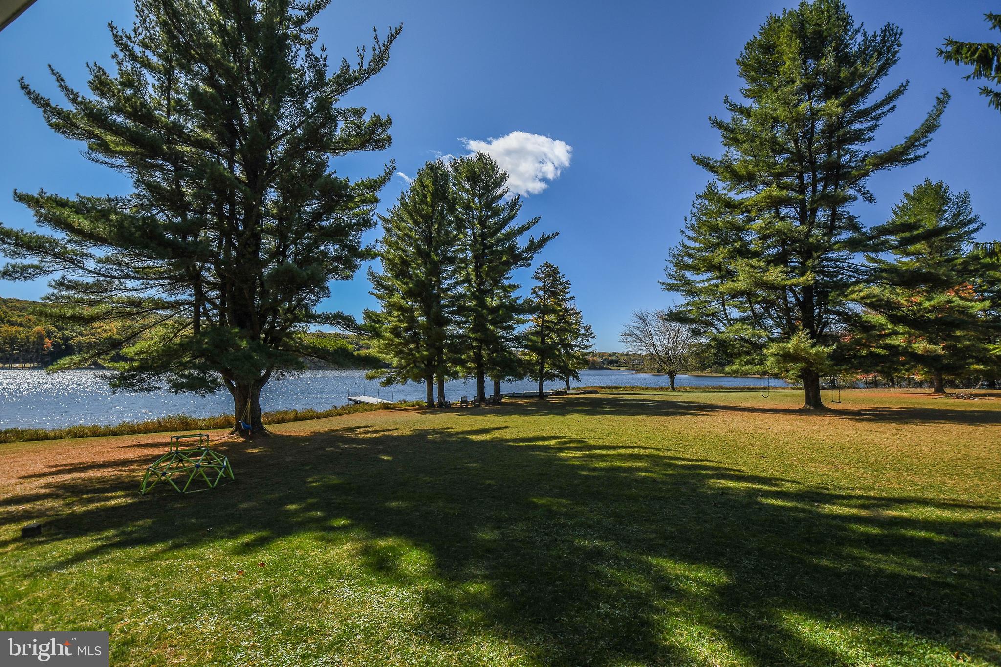 2062 Paradise Point Road Oakland, MD 21550 - Photo 4 of 75 Gallery Image 4