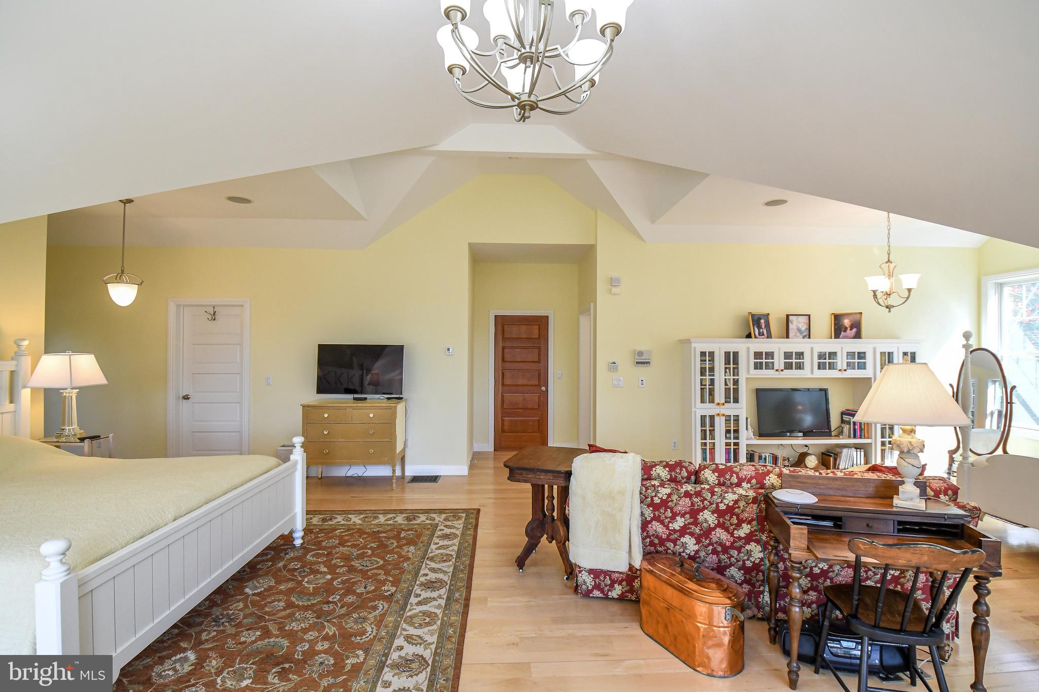 2062 Paradise Point Road Oakland, MD 21550 - Photo 62 of 75 Gallery Image 62
