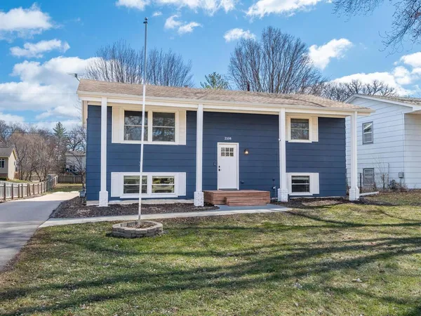 $465,475 | 2108 Belmont Lane, Mound, MN 55364