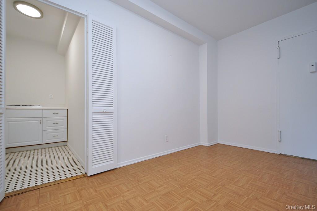281 Garth Road, Unit B6D Scarsdale, NY 10583 - Photo 12 of 35 Entry foyer and Dining Area can also be used as a home office space. The area is approx 15'-10" x 8'-0".