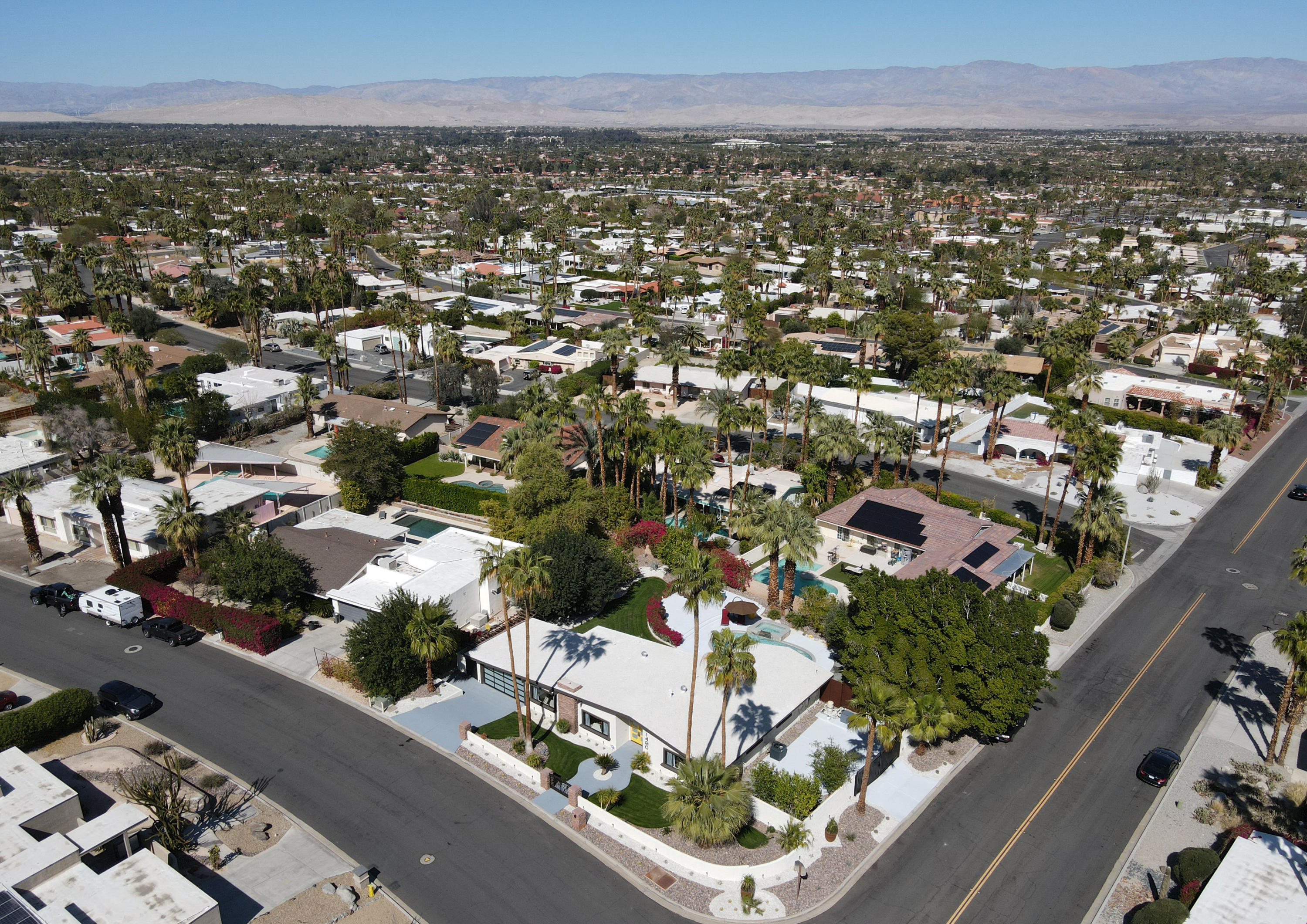 71480 Halgar Road Rancho Mirage, CA 92270 - Photo 39 of 52 an aerial view of multiple house