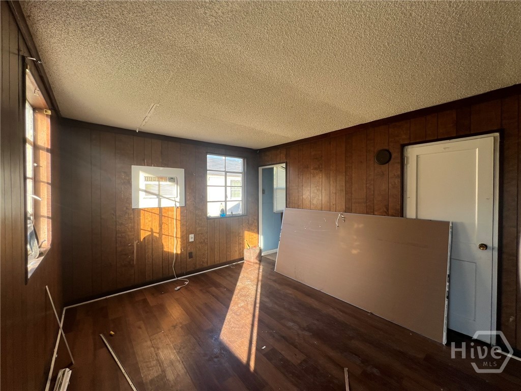 814 Carter Street Savannah, GA 31415 - Photo 2 of 8